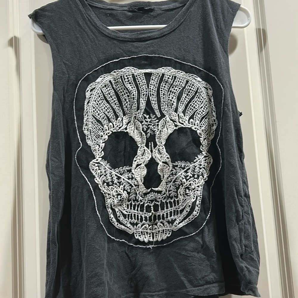 Truly Madly Deeply Embroidered SKULL sleeveless t-shirt cotton w/ stretch size S